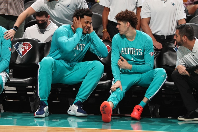 更体现出他 更体现出他